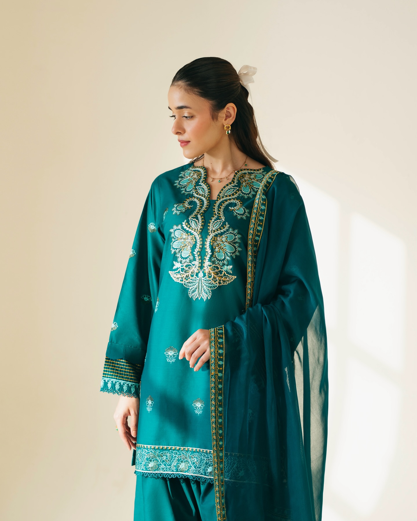 Article ‘erina collection ELAIN, it’s Ready to wear 3 piece  G169